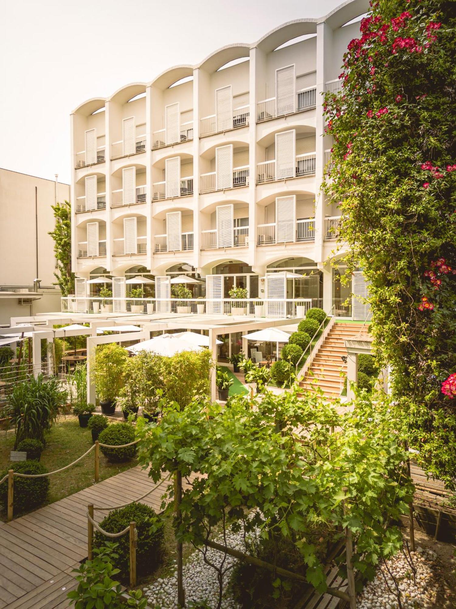 Hotel Saraceno Resort With Private Beach 밀라노마리티마 외부 사진